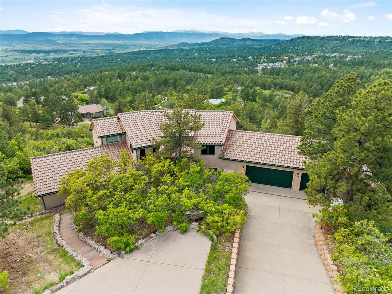 857 Pawnee Trl - Photo 1
