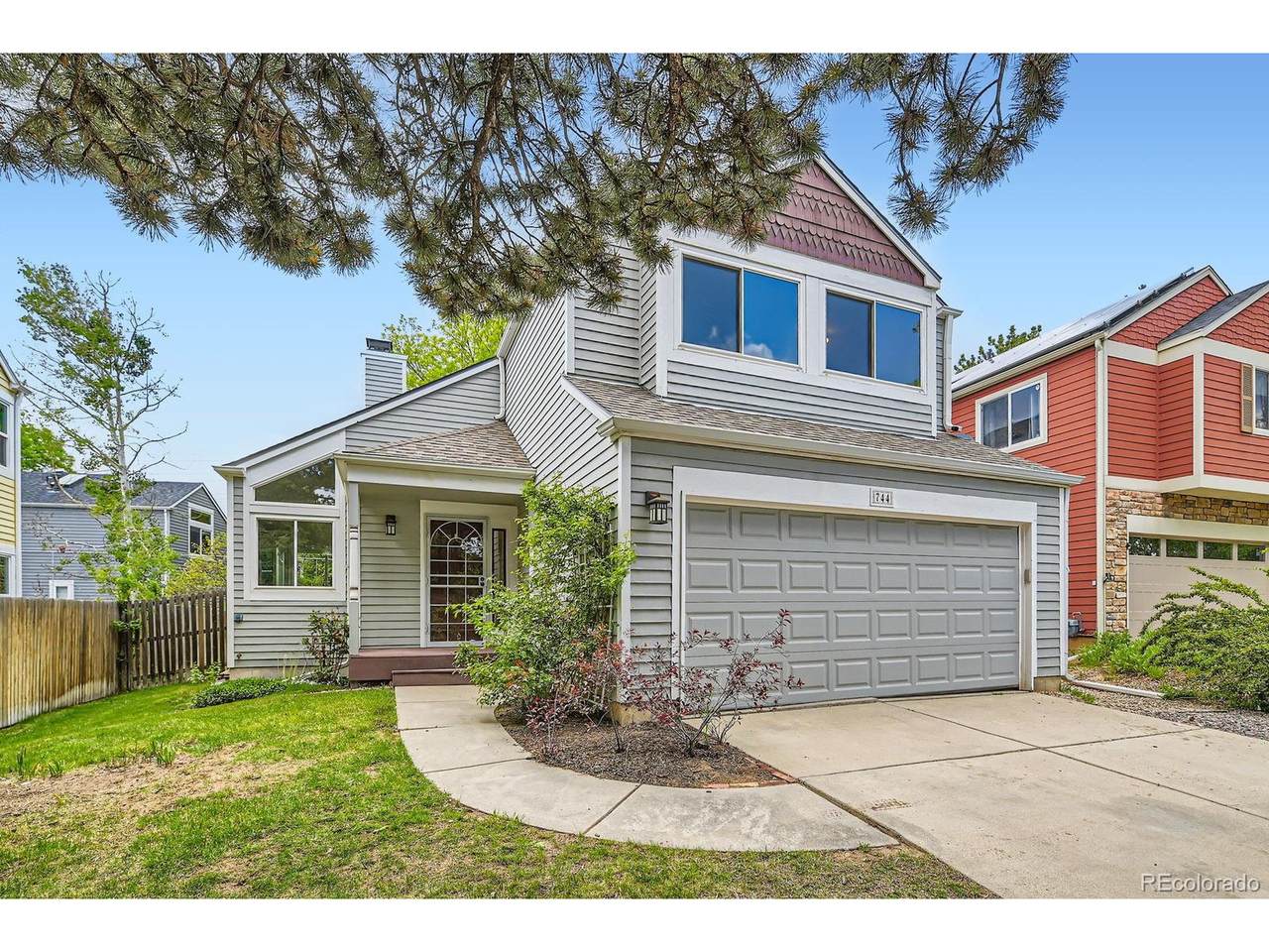 744 Owl Dr - Photo 1