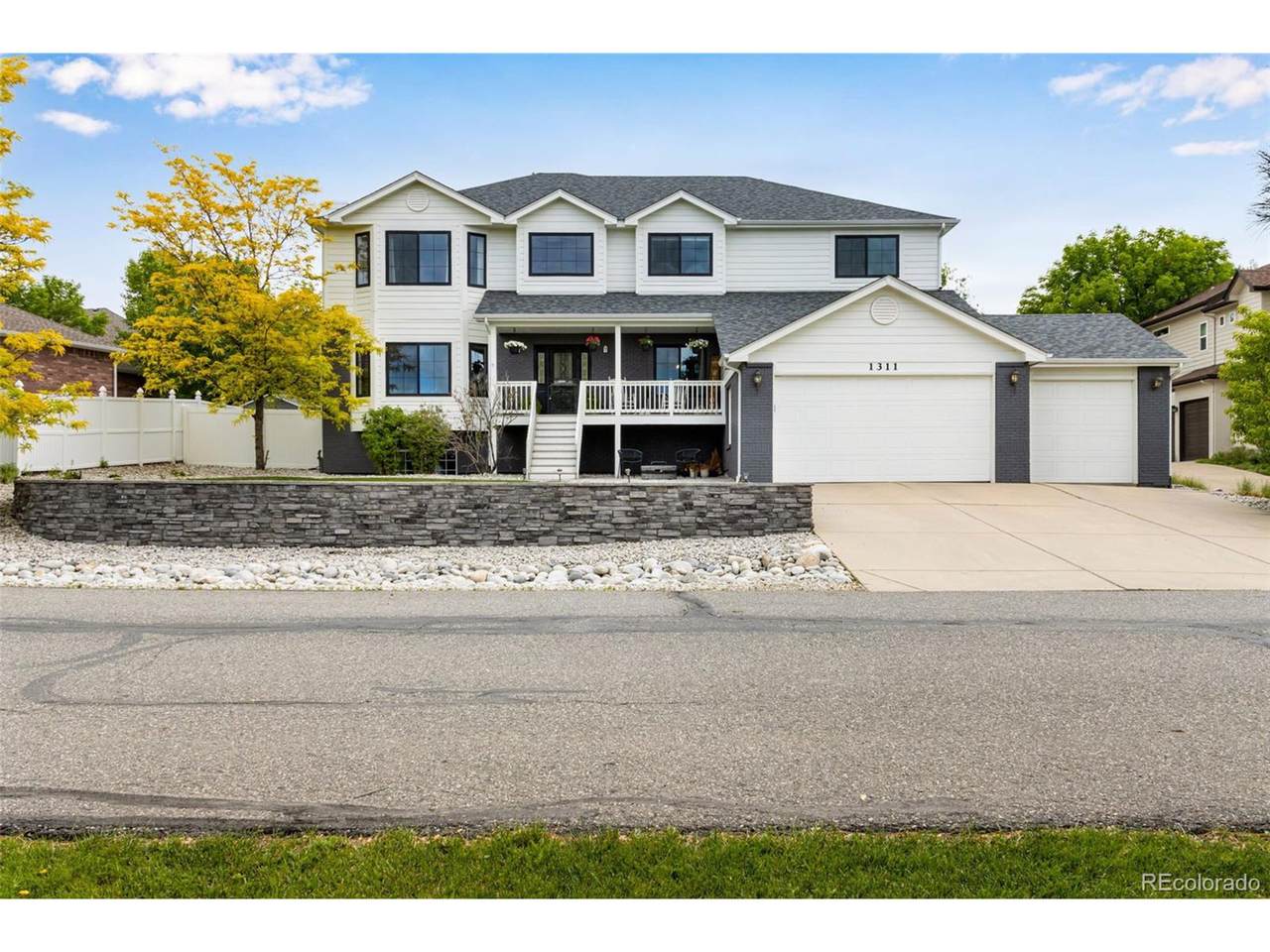 1311 Fletcher Dr - Photo 1