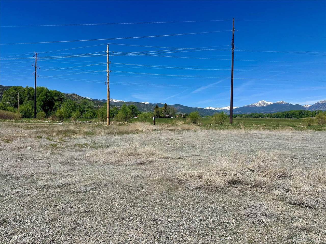 830 Hoover Cir - Photo 1