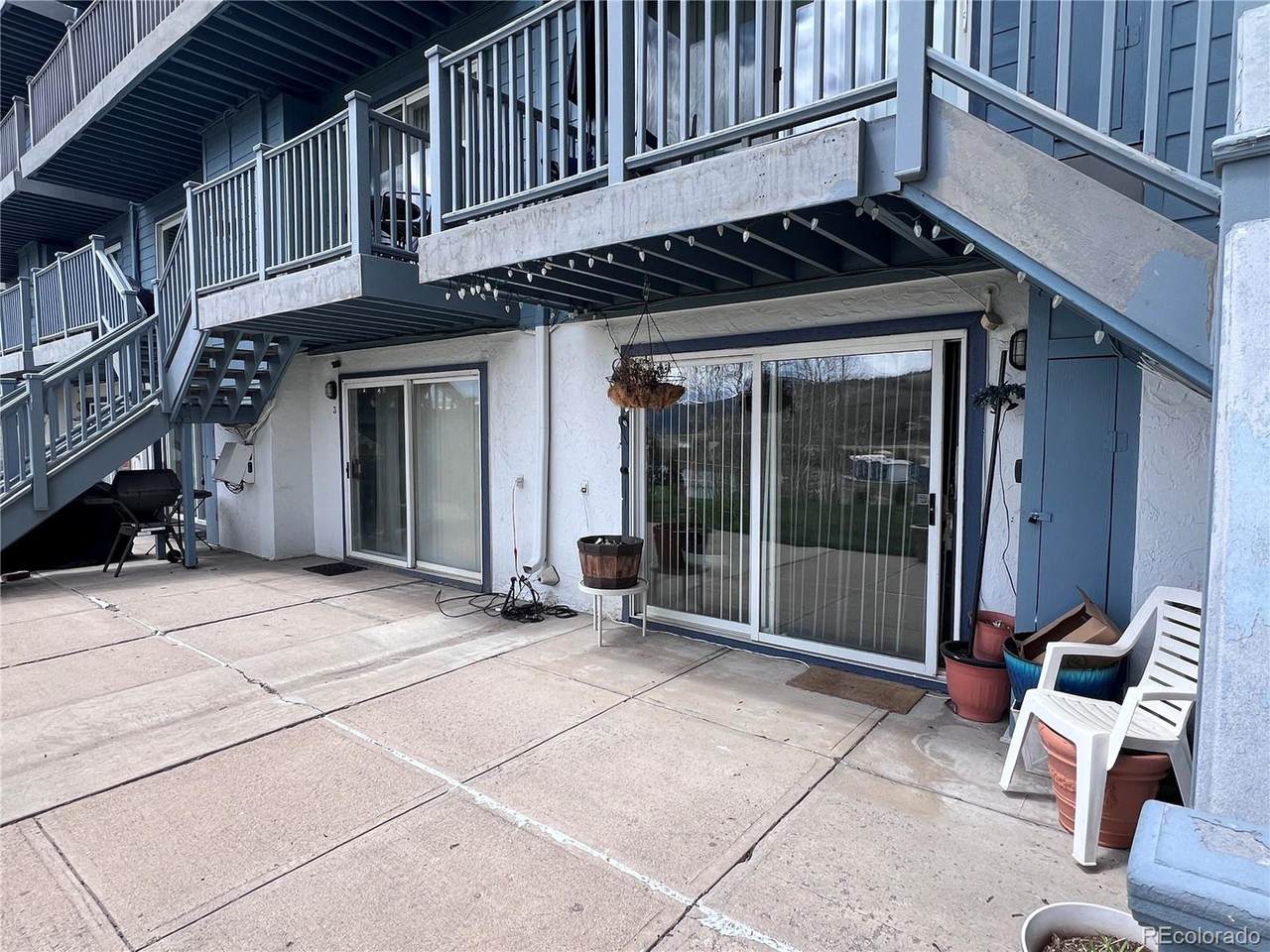 330 La Bonte St - Photo 1