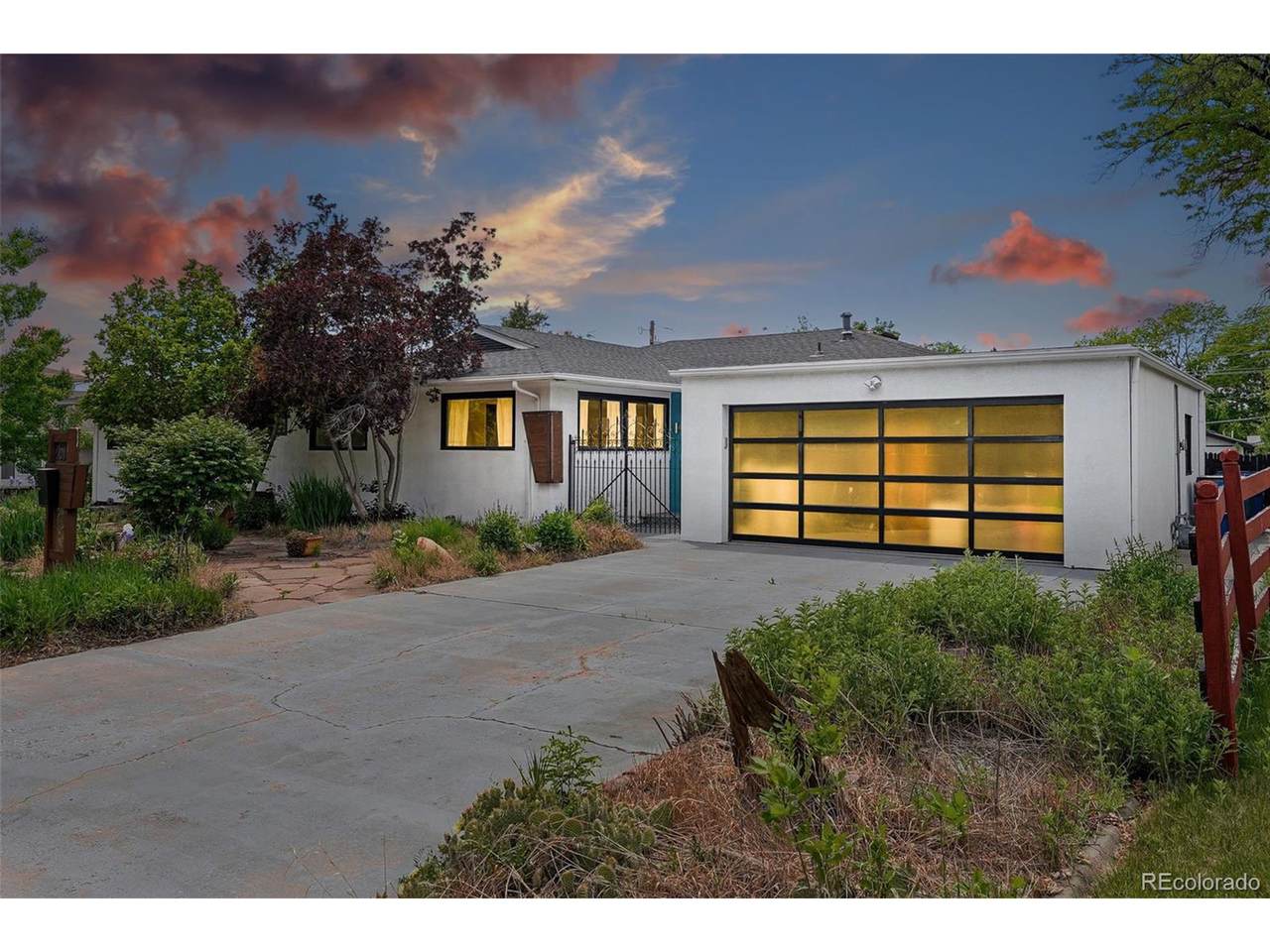 2675 Eudora St - Photo 1