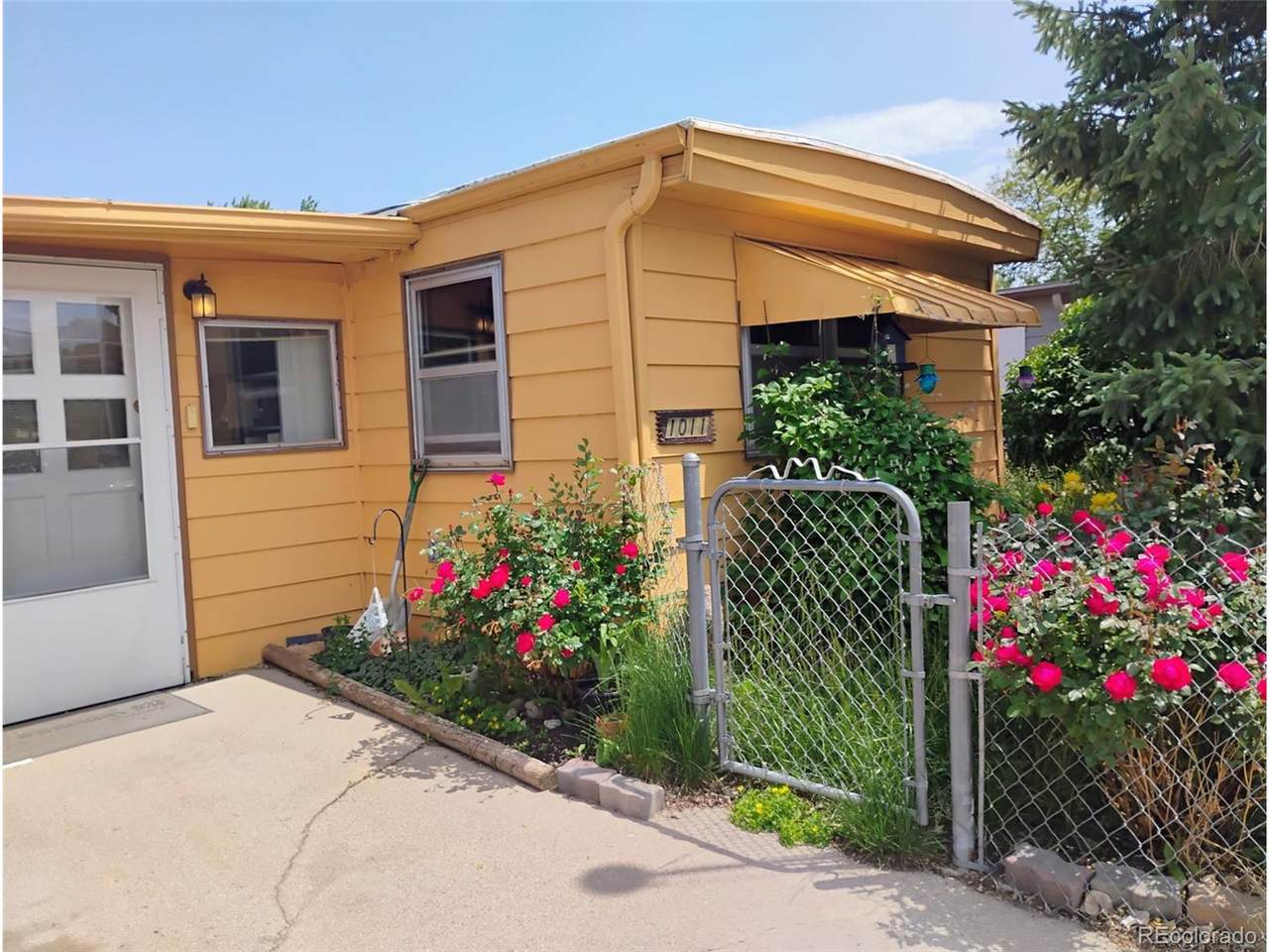 1011 Glen Creighton Dr - Photo 1