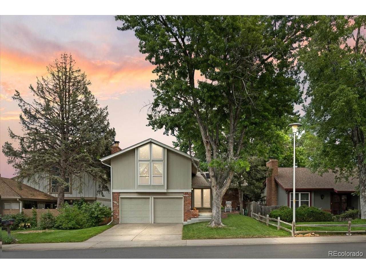 12466 Amherst Cir - Photo 1