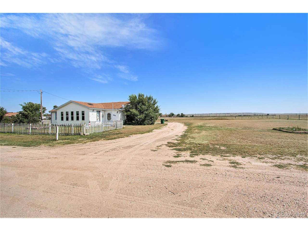 222 Logan St - Photo 1