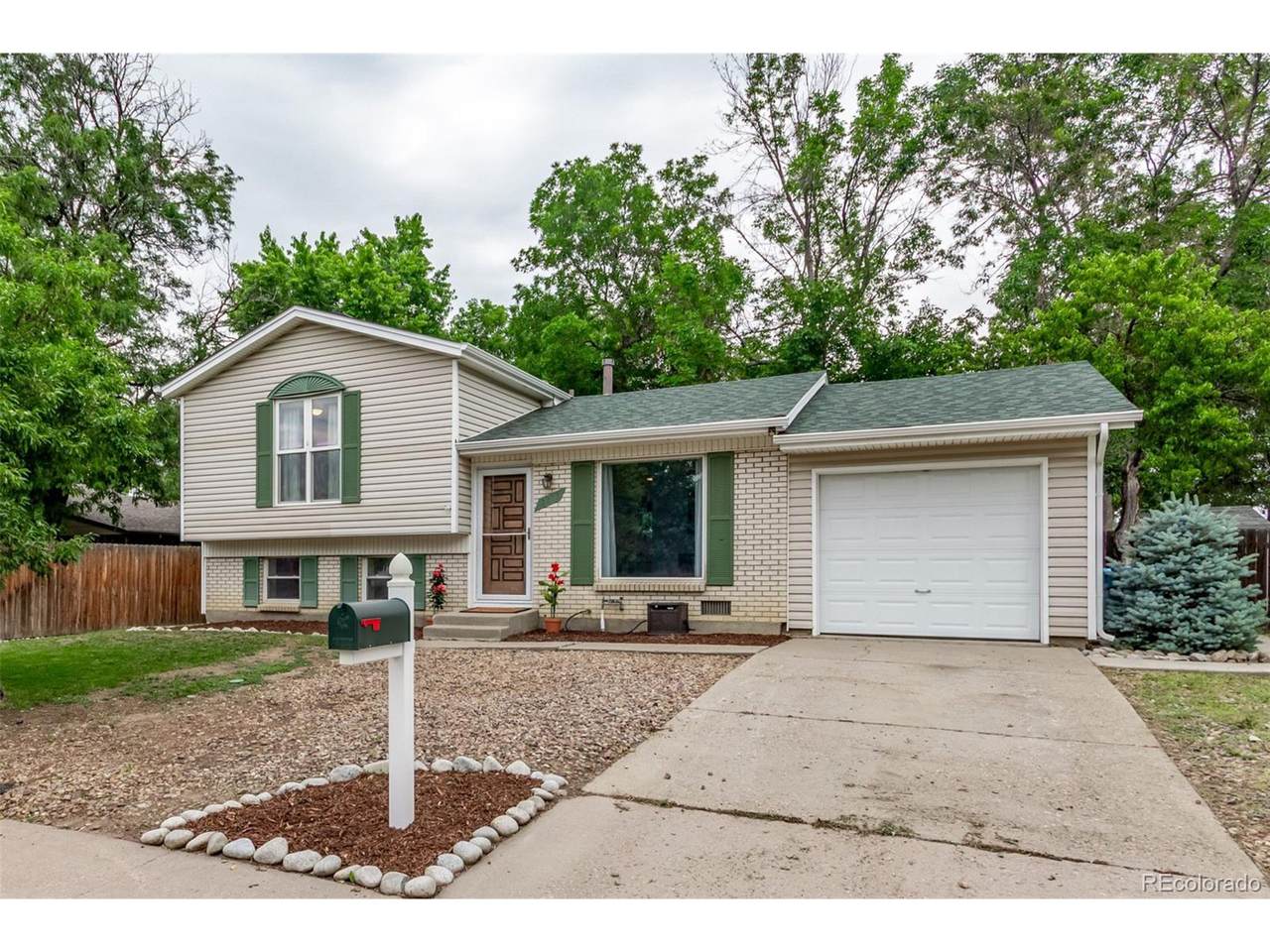 2212 Naples Way - Photo 1