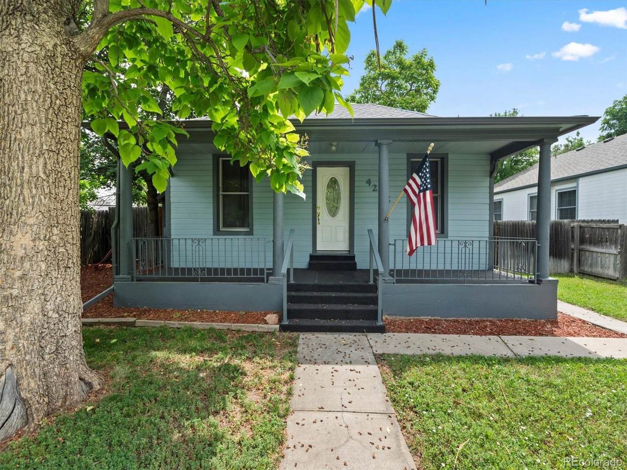 4232 Grant St - Photo 1
