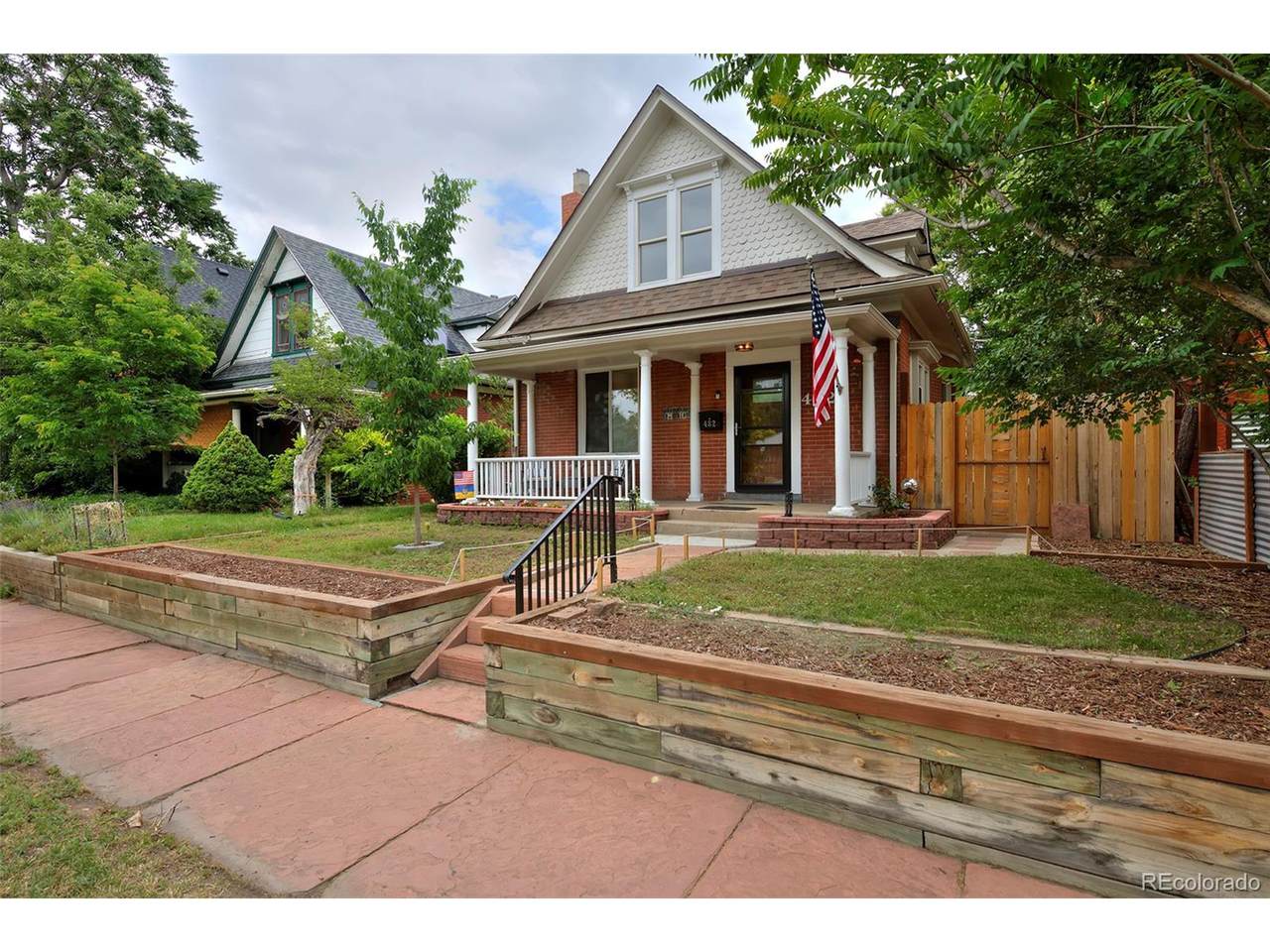 482 Logan St - Photo 1