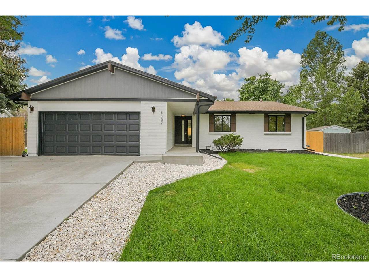 8357 Dudley Ct - Photo 1