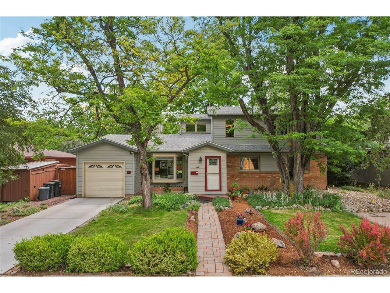 40 34th St - Photo 1