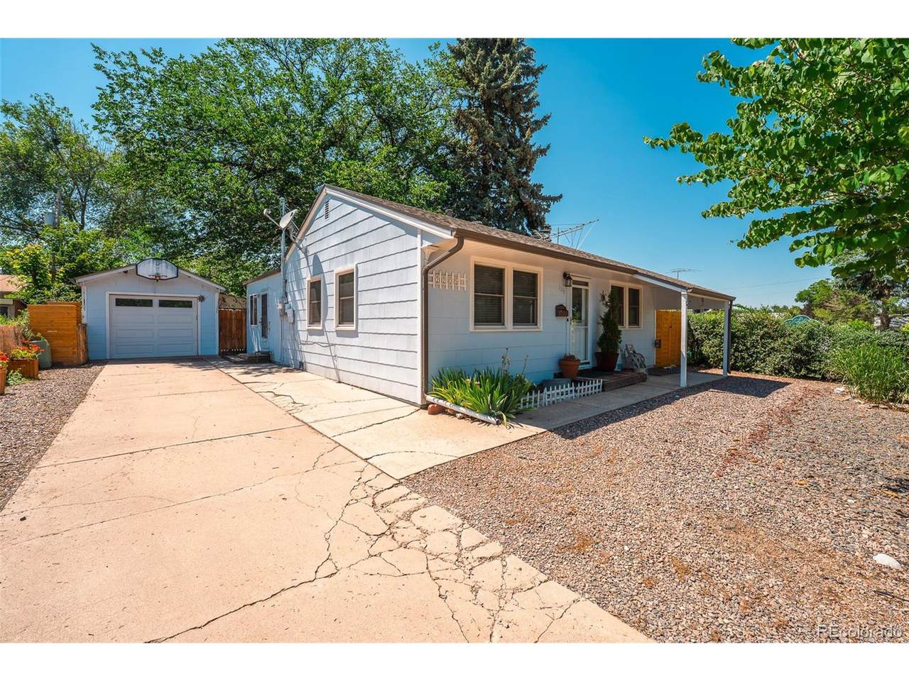 2205 King St - Photo 1