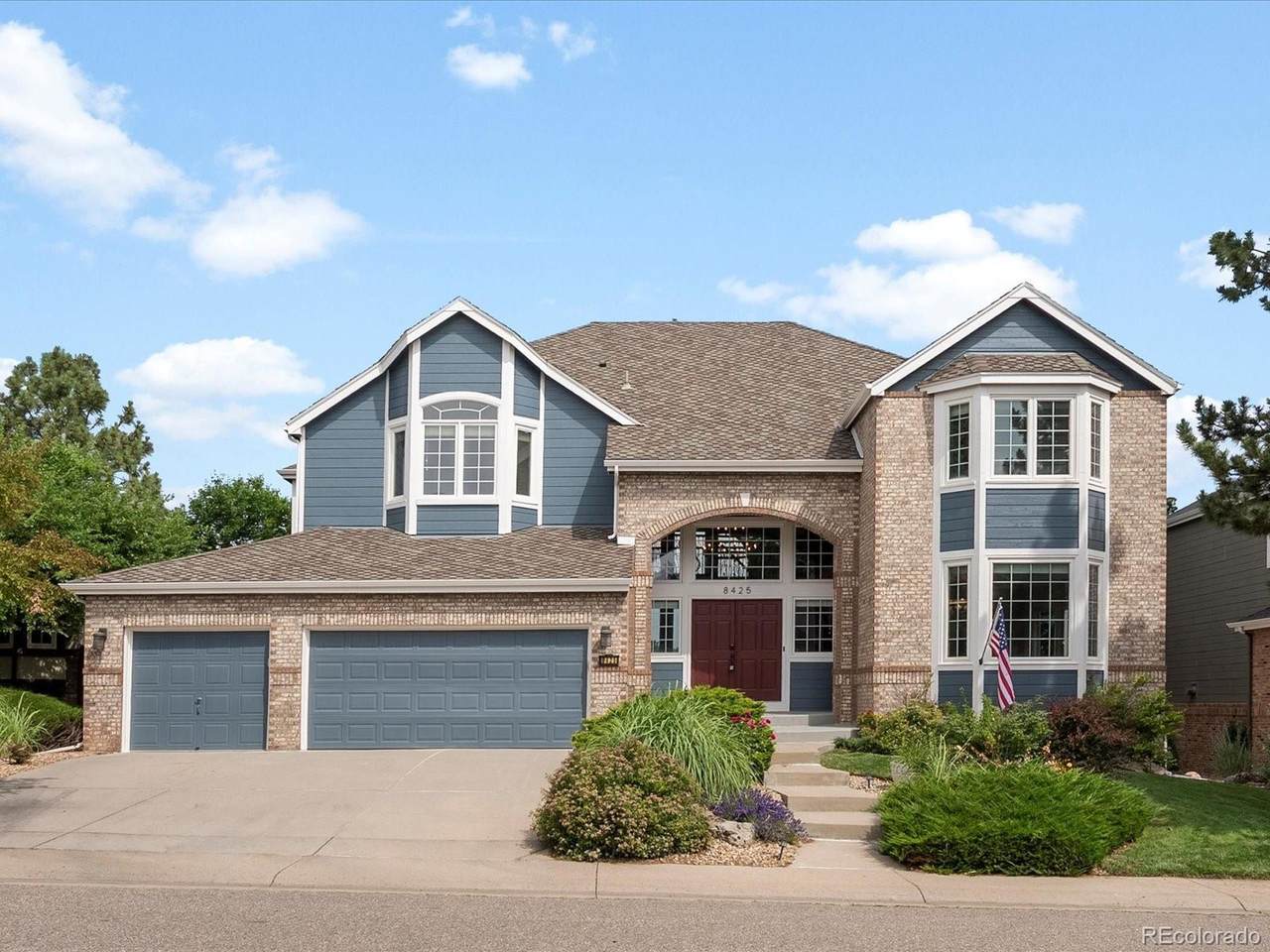 8425 Green Island Cir - Photo 1