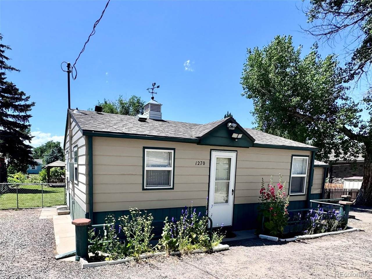 1270 Havana St - Photo 1