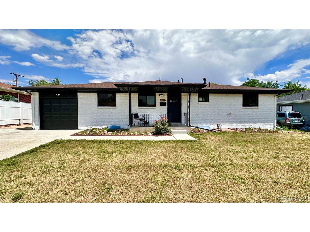 7150 Beach St - Photo 1