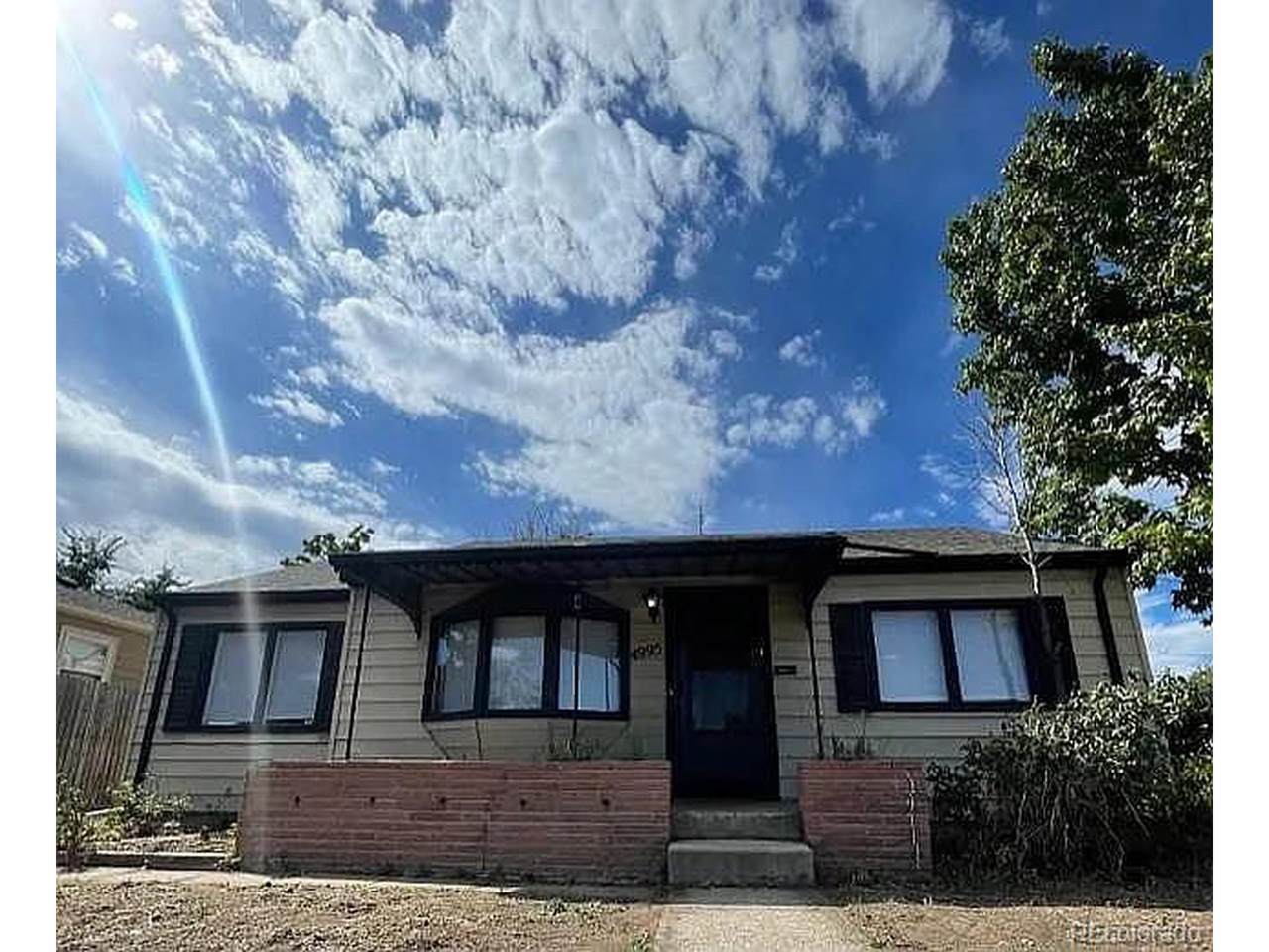4995 Beach Ct - Photo 1
