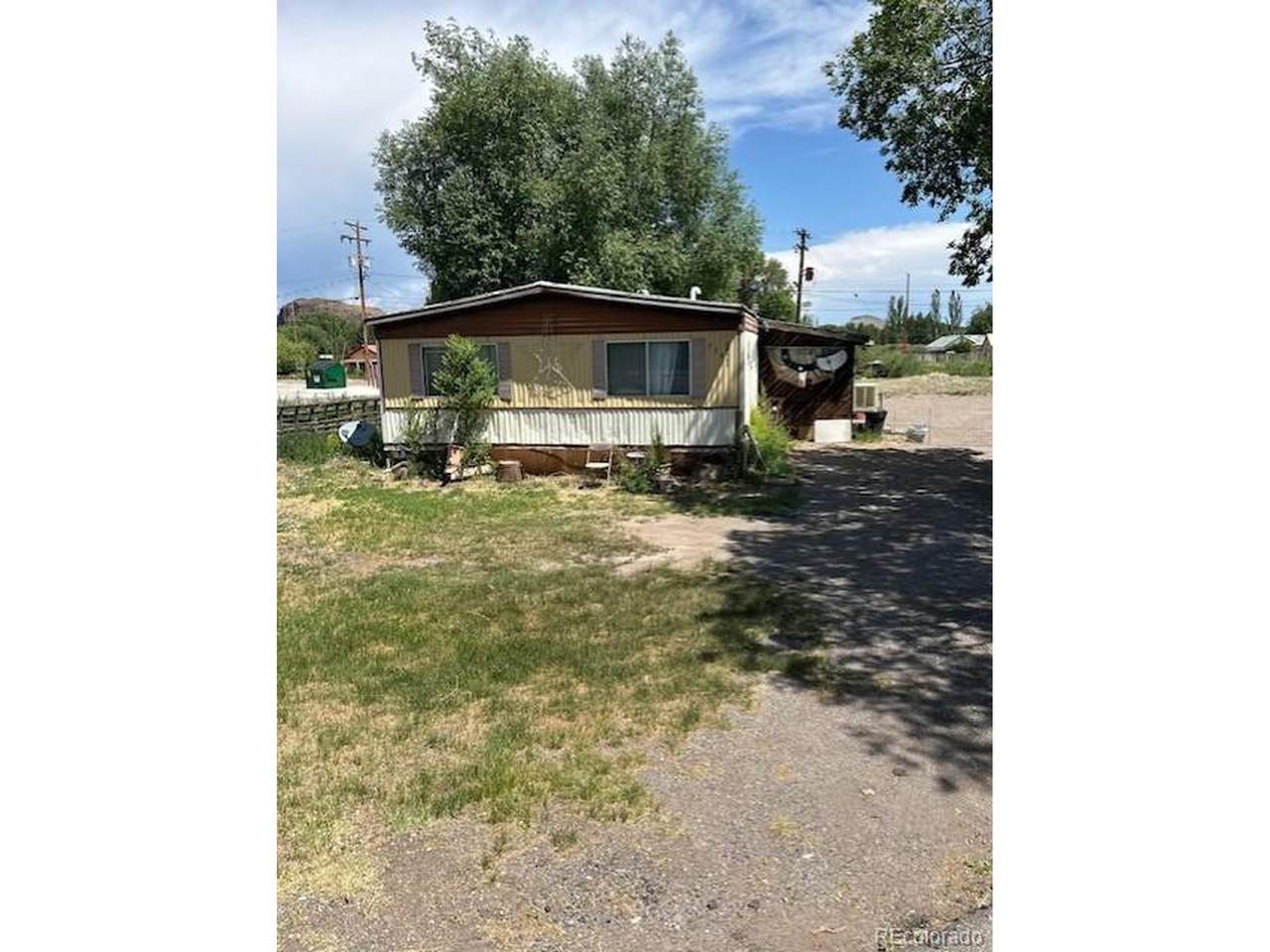 270 Grand Ave - Photo 1