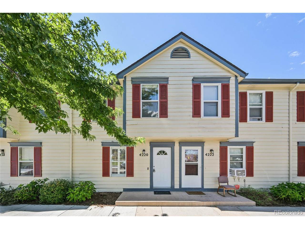 4220 Hunting Meadows Cir - Photo 1