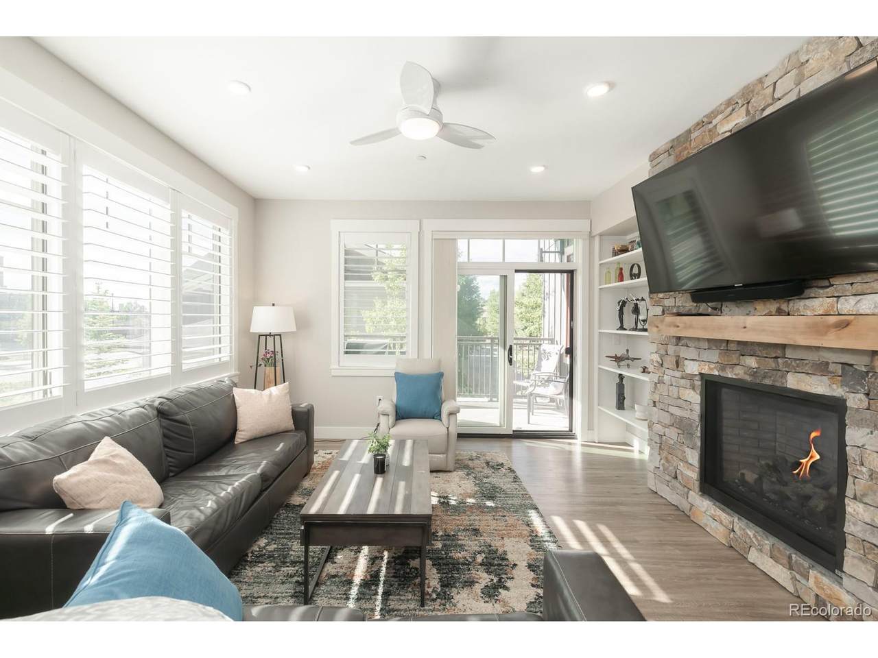 400 Baker Dr - Photo 1