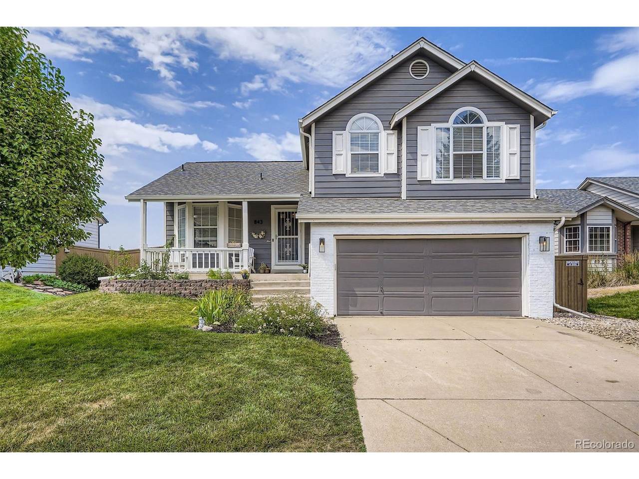 843 Homestead Dr - Photo 1