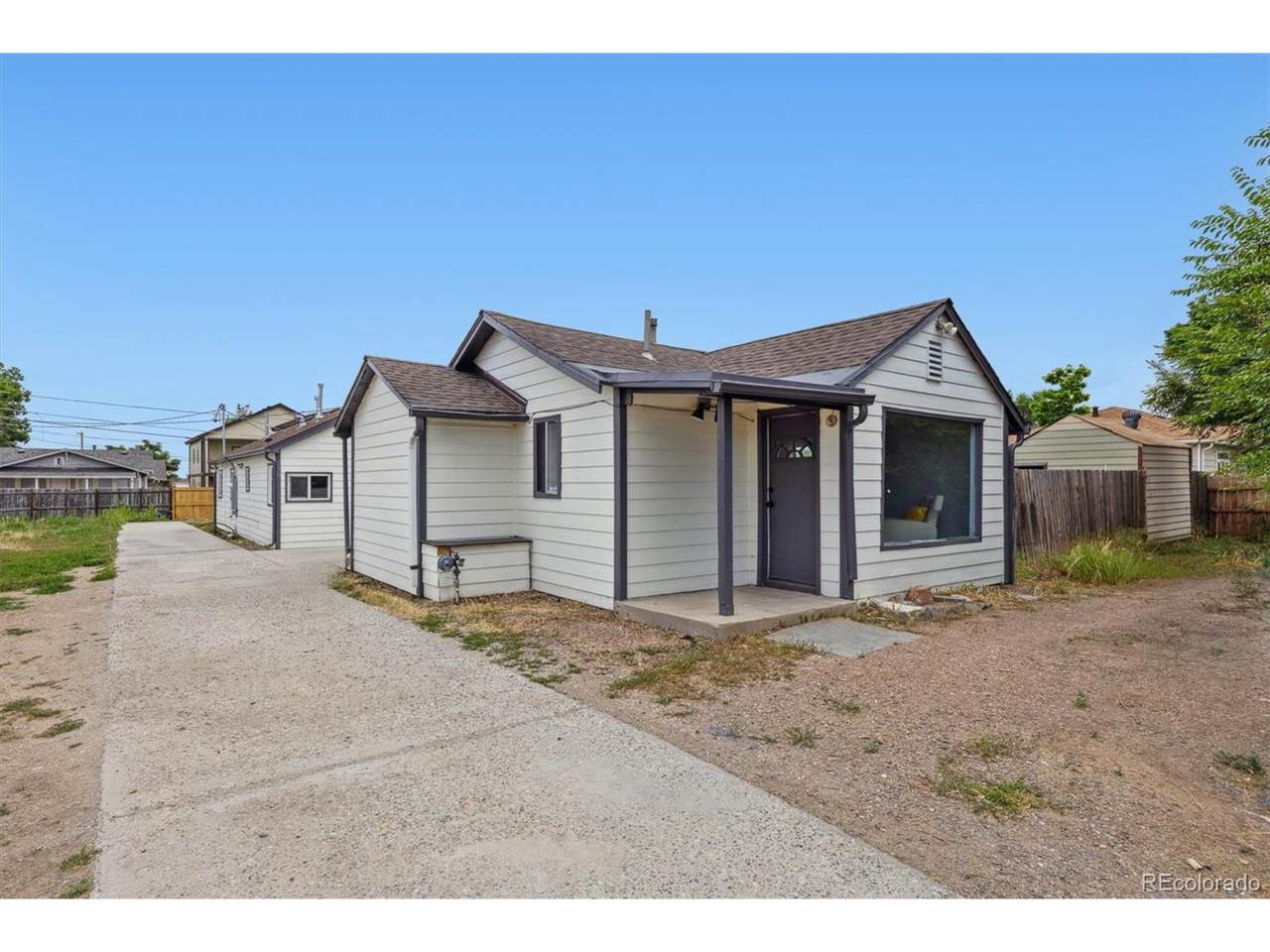 370 Newton - Photo 1