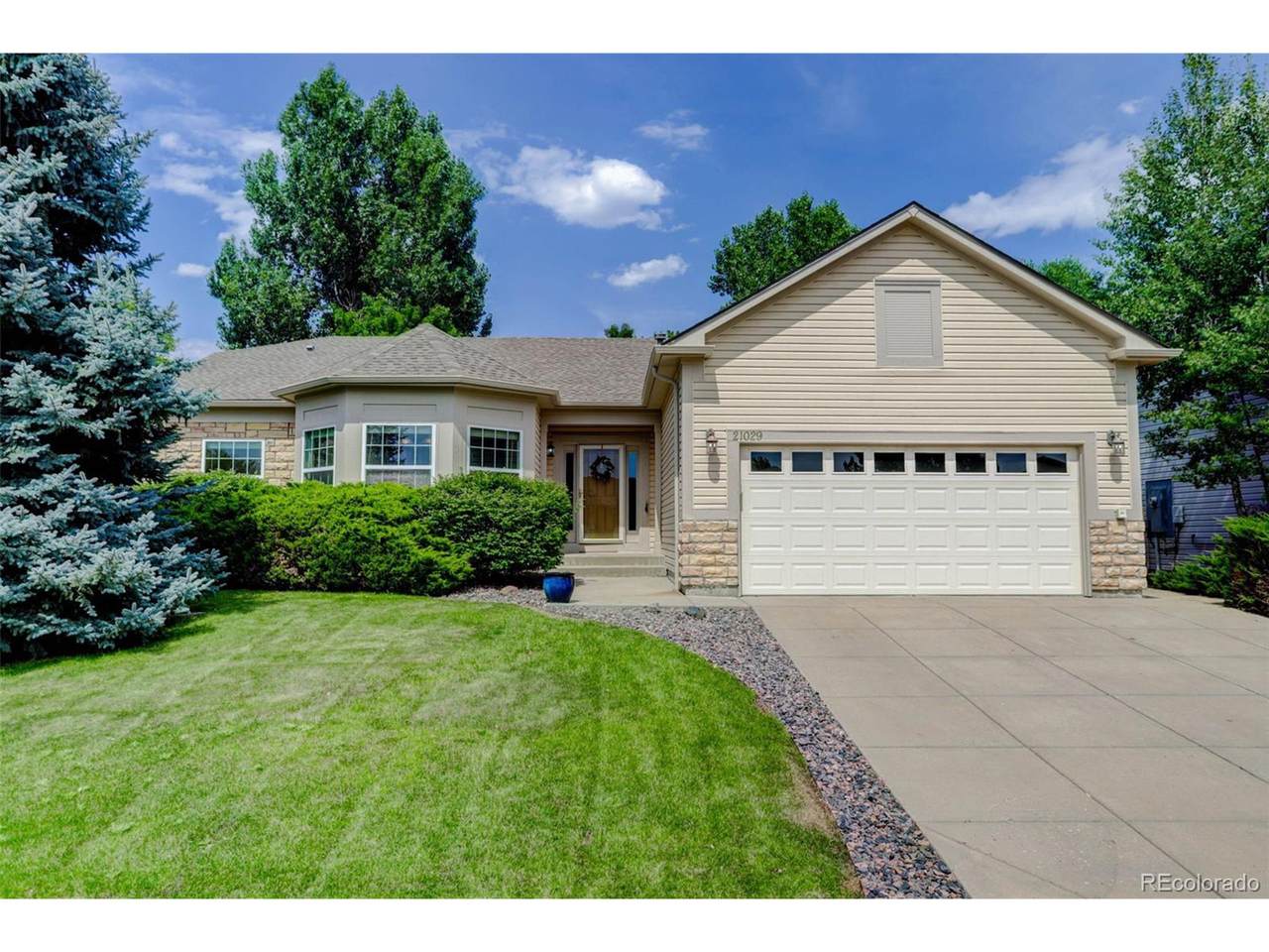 21029 Woodside Ln - Photo 1