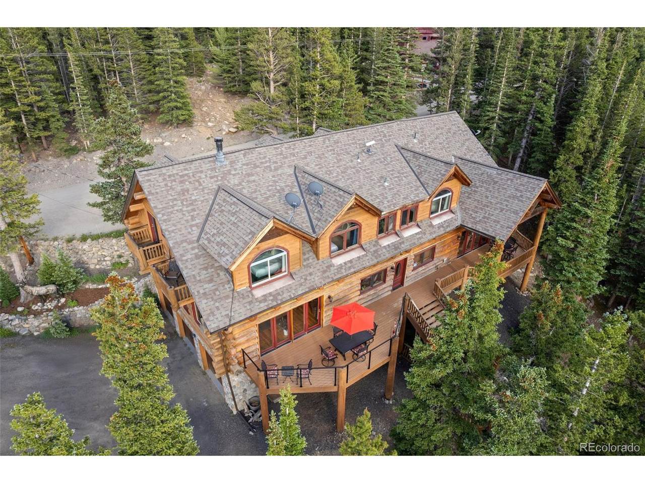 336 Crest Dr - Photo 1