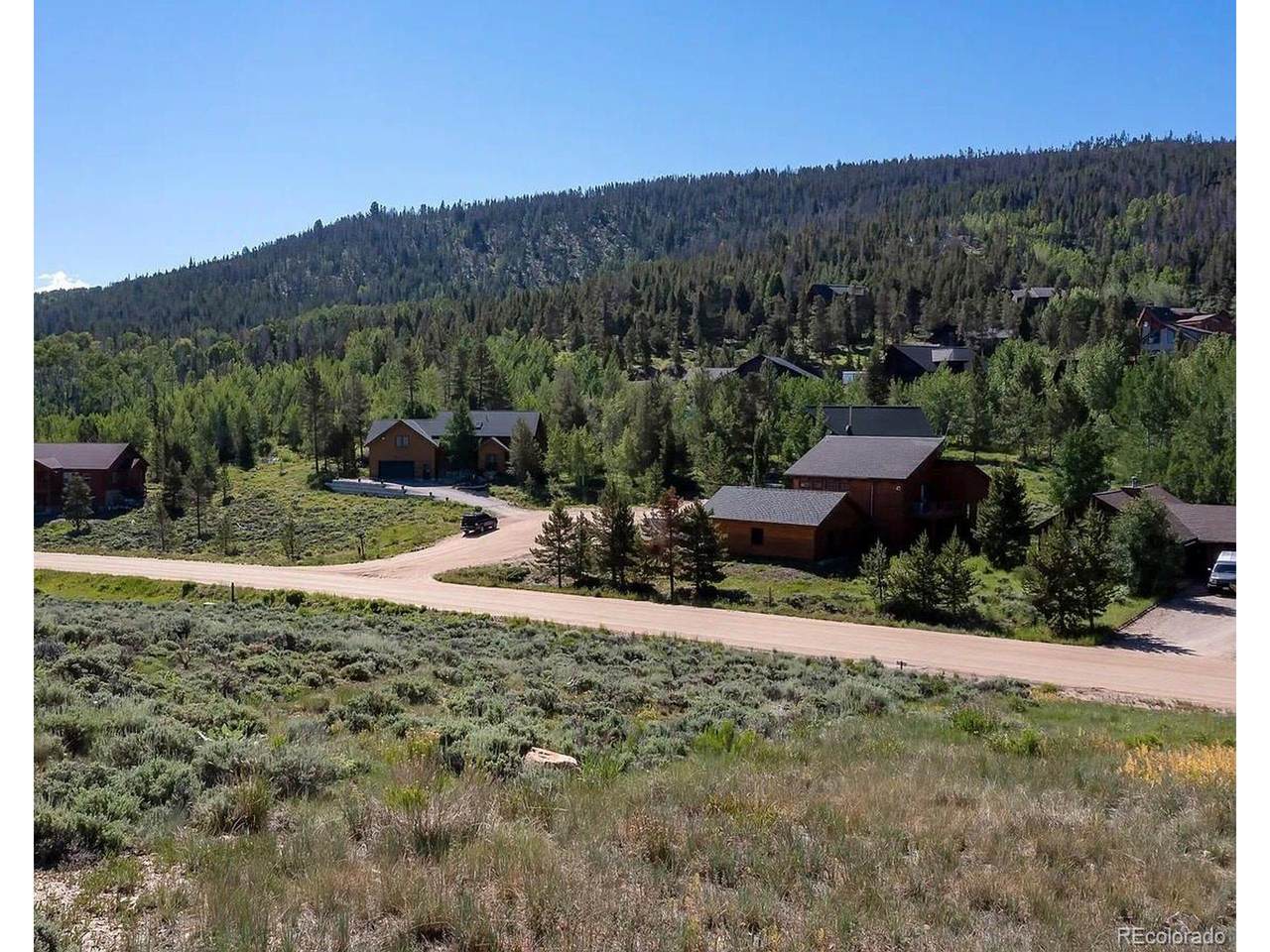 985 Forrest Dr - Photo 1