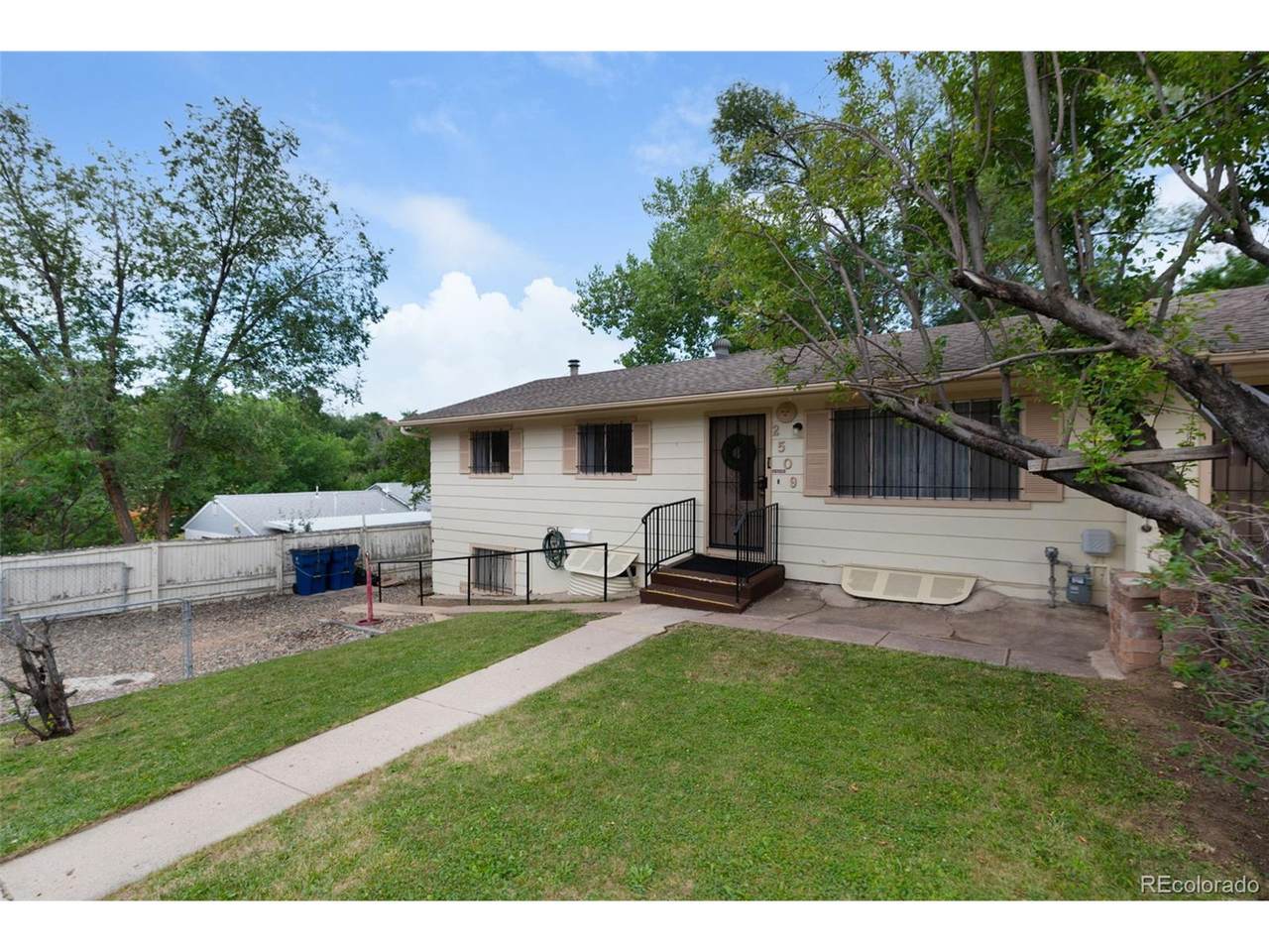 2509 Royalty Ct - Photo 1