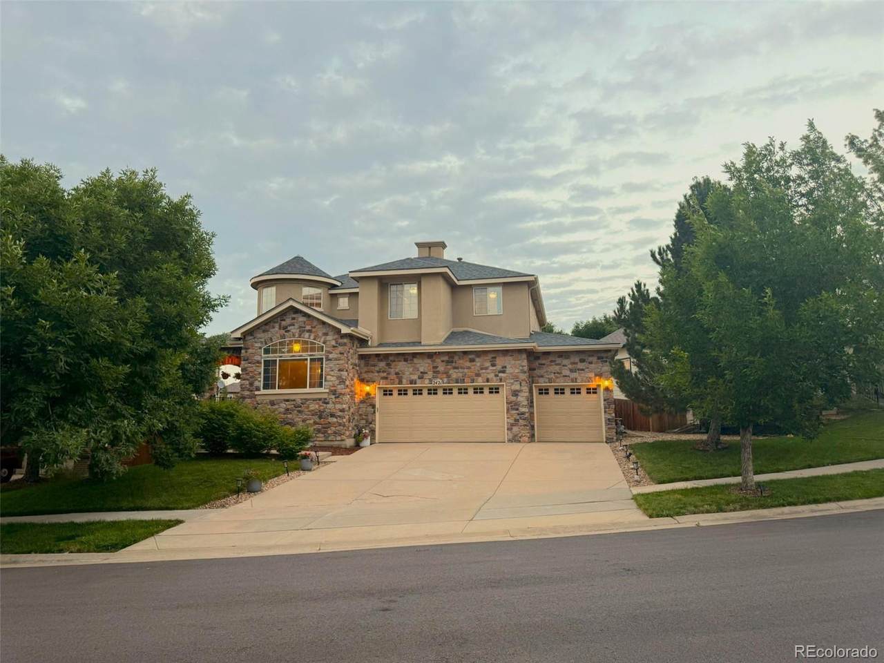 2421 Ivy Way - Photo 1