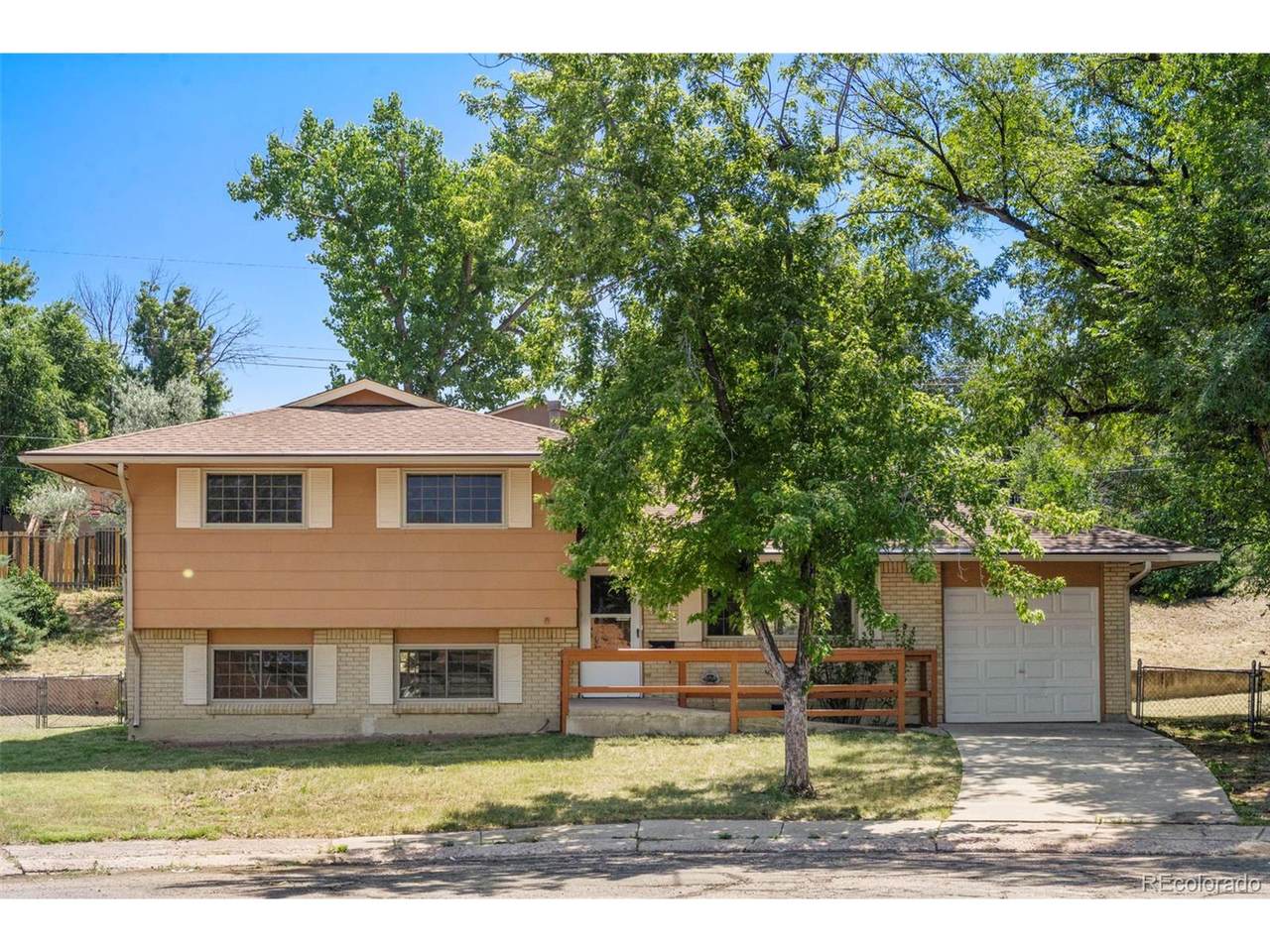 1827 Montezuma Dr - Photo 1