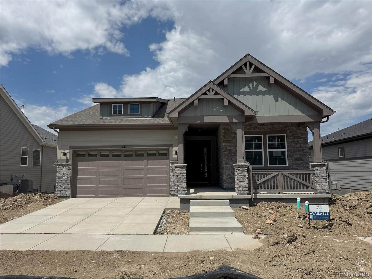 166 Terry St - Photo 1