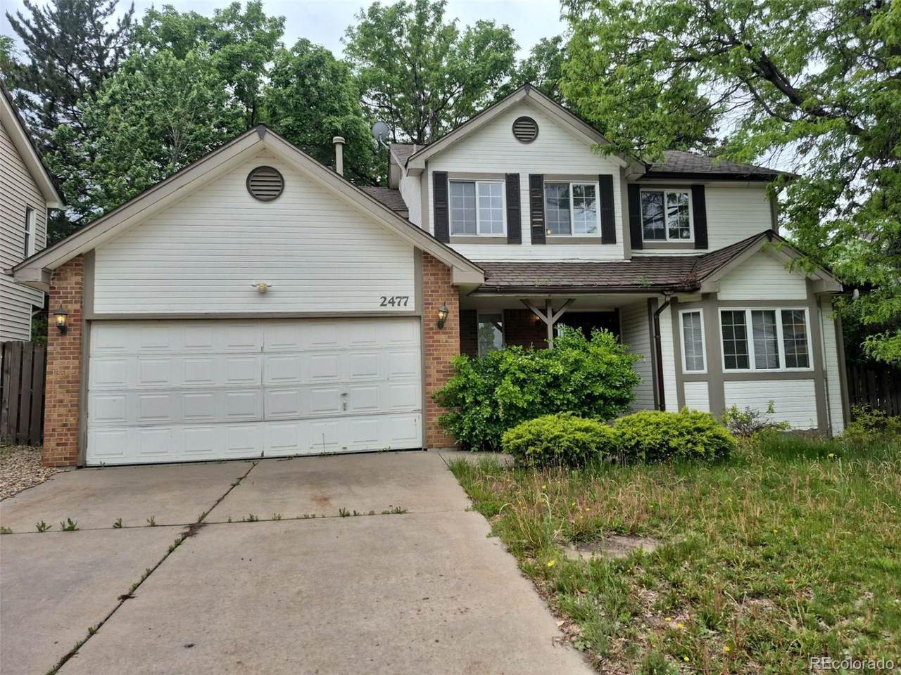 2477 Oakland Cir - Photo 1
