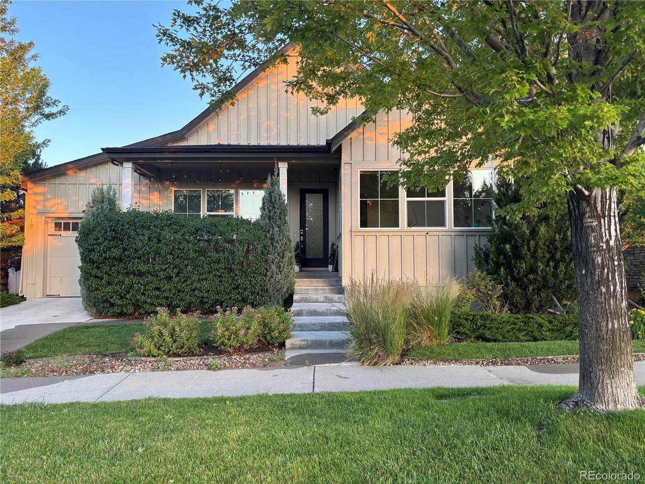 19 45th Ave - Photo 1