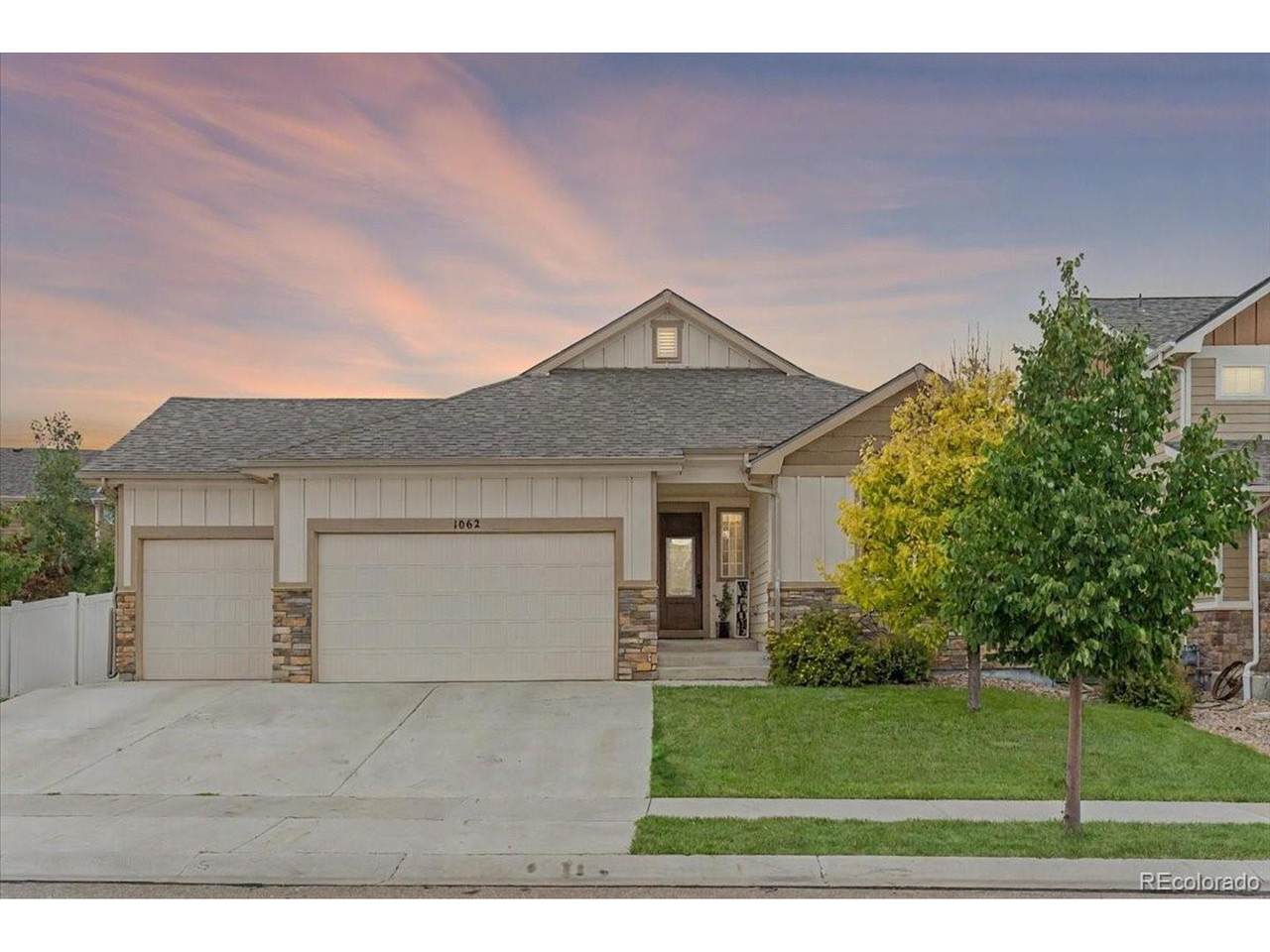1062 Mt Columbia Dr - Photo 1