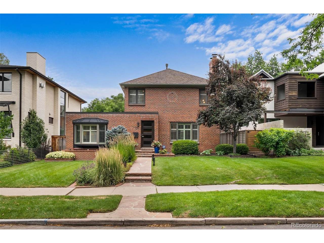 720 Clayton St - Photo 1