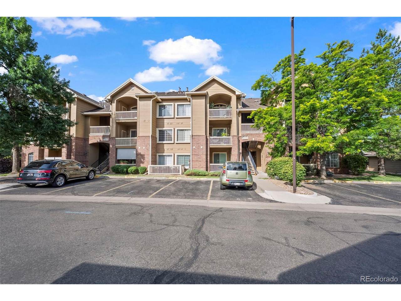 1631 Canal Cir - Photo 1