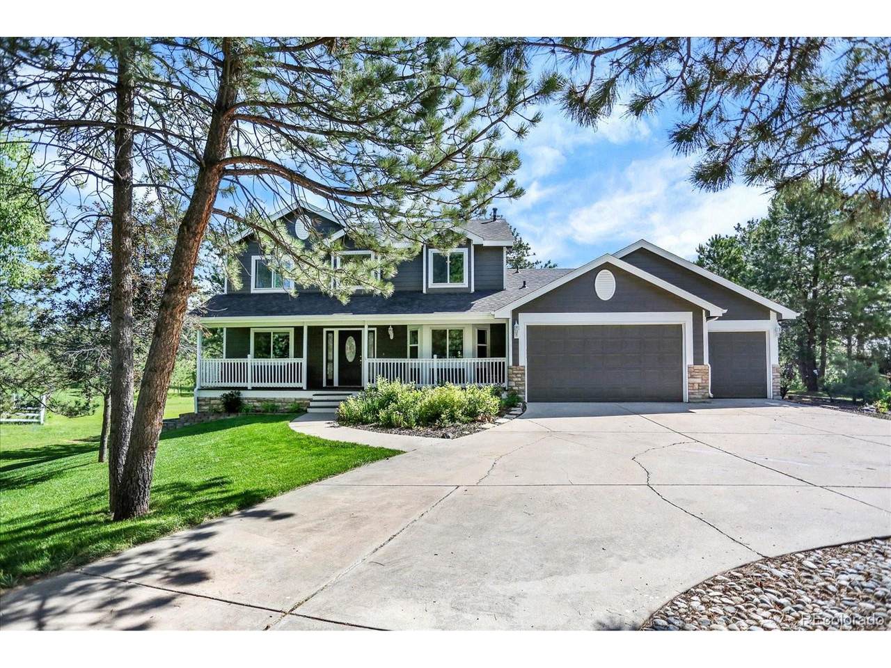 1327 Conifer Pl - Photo 1