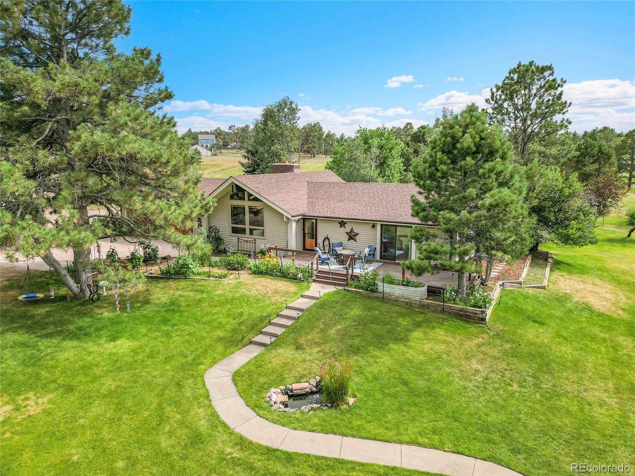 7385 Pine Crest Dr - Photo 1