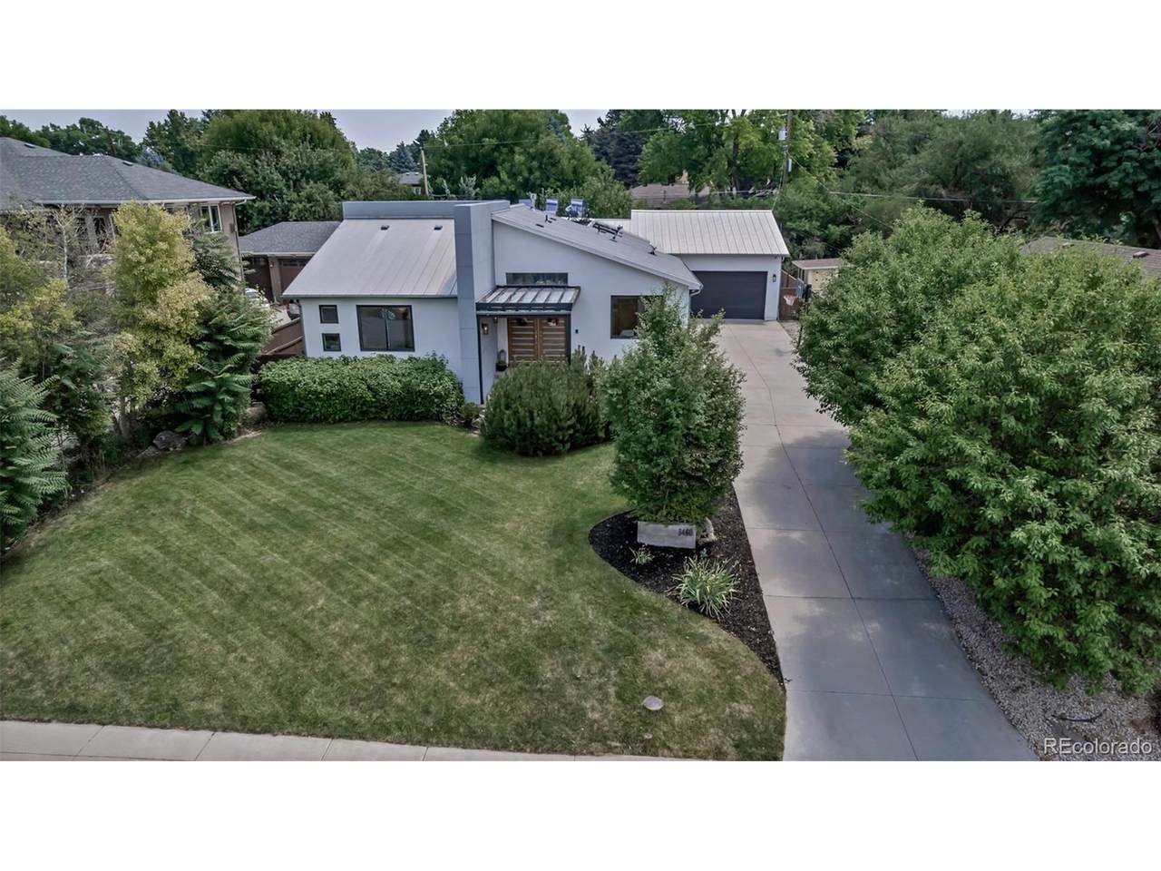 3460 Bellaire St - Photo 1