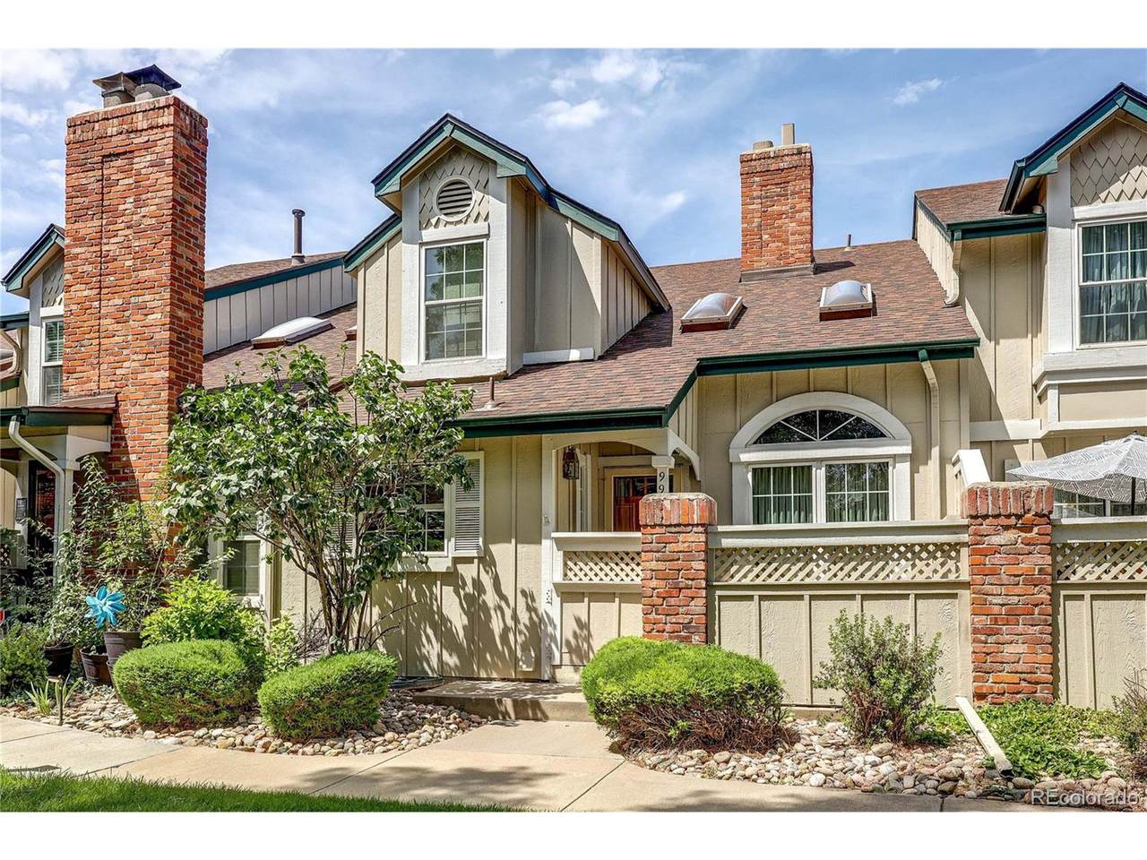 993 Evanston Cir - Photo 1