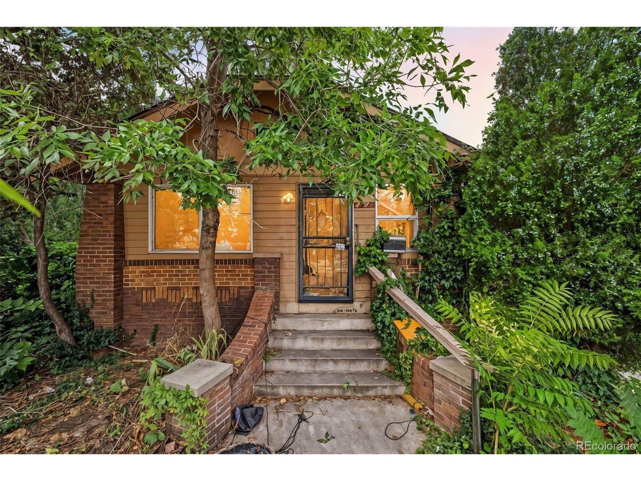4509 Stuart St - Photo 1