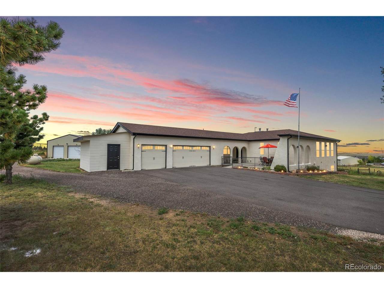 8381 Shiloh Ct - Photo 1