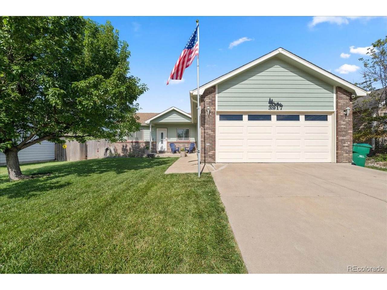 3917 Harbor Ln - Photo 1