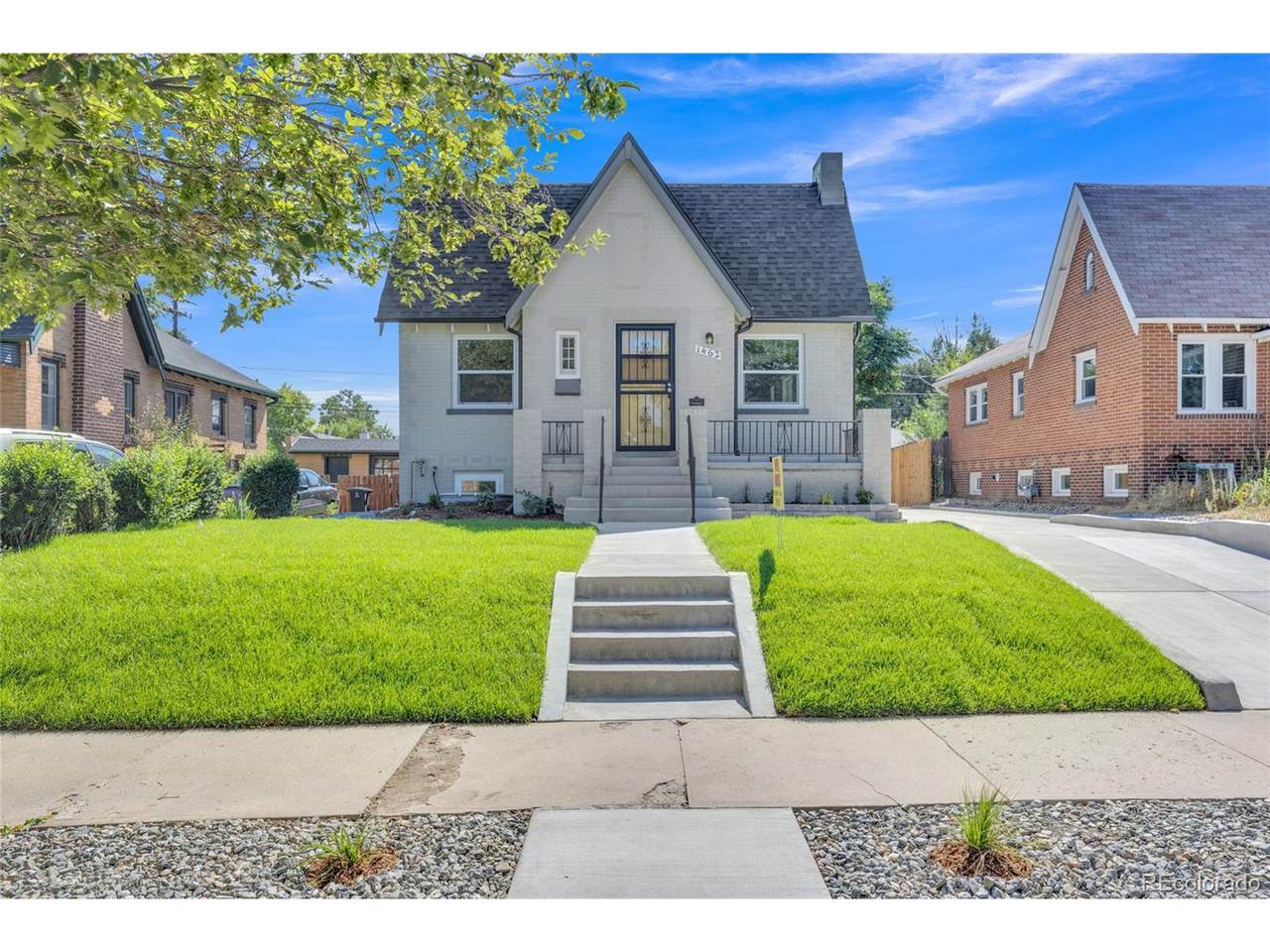 1462 Hudson St - Photo 1