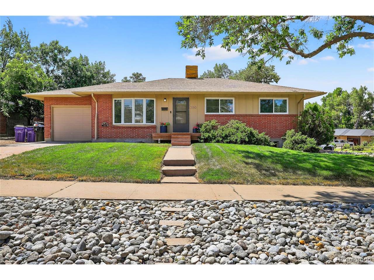 3760 Dartmouth Ave - Photo 1