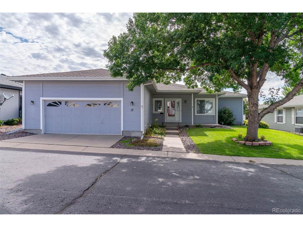 17 Carla Cir - Photo 1