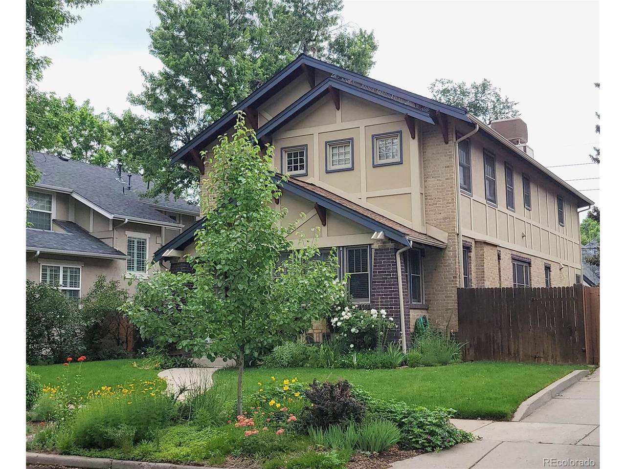510 Race St - Photo 1