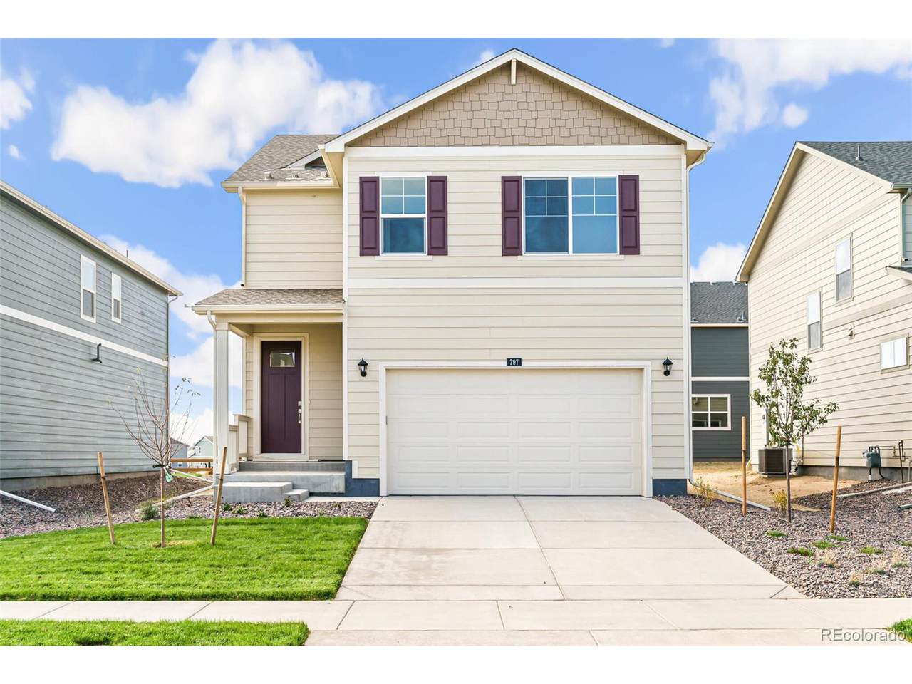 925 Tallus St - Photo 1