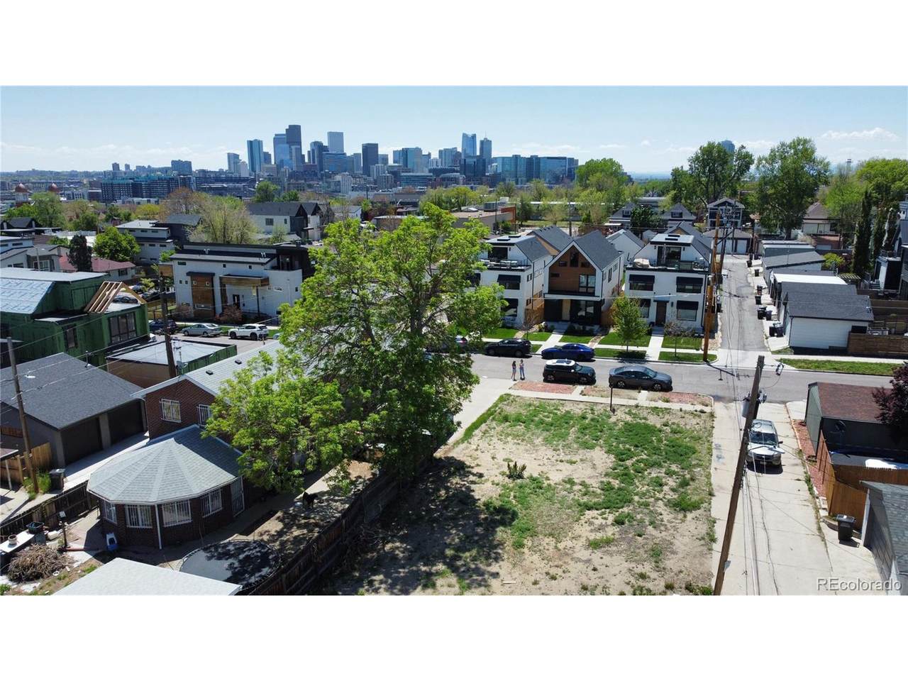 1735 37th Ave - Photo 1