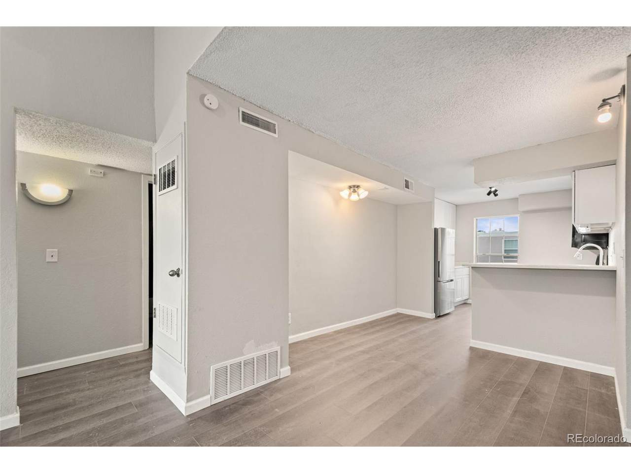 3230 Van Teylingen Dr - Photo 1